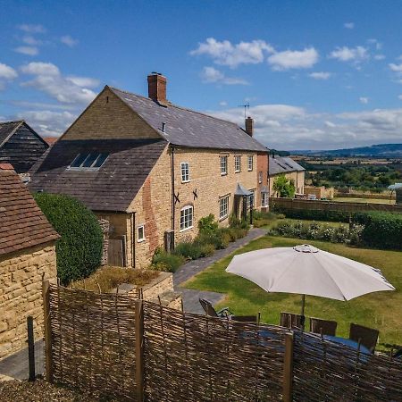 Beautiful Cotswold Farmhouse With Hot Tub Манчестер Екстер'єр фото
