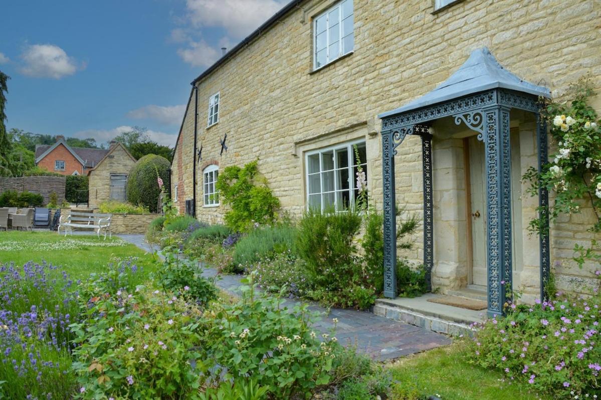Beautiful Cotswold Farmhouse With Hot Tub Манчестер Екстер'єр фото
