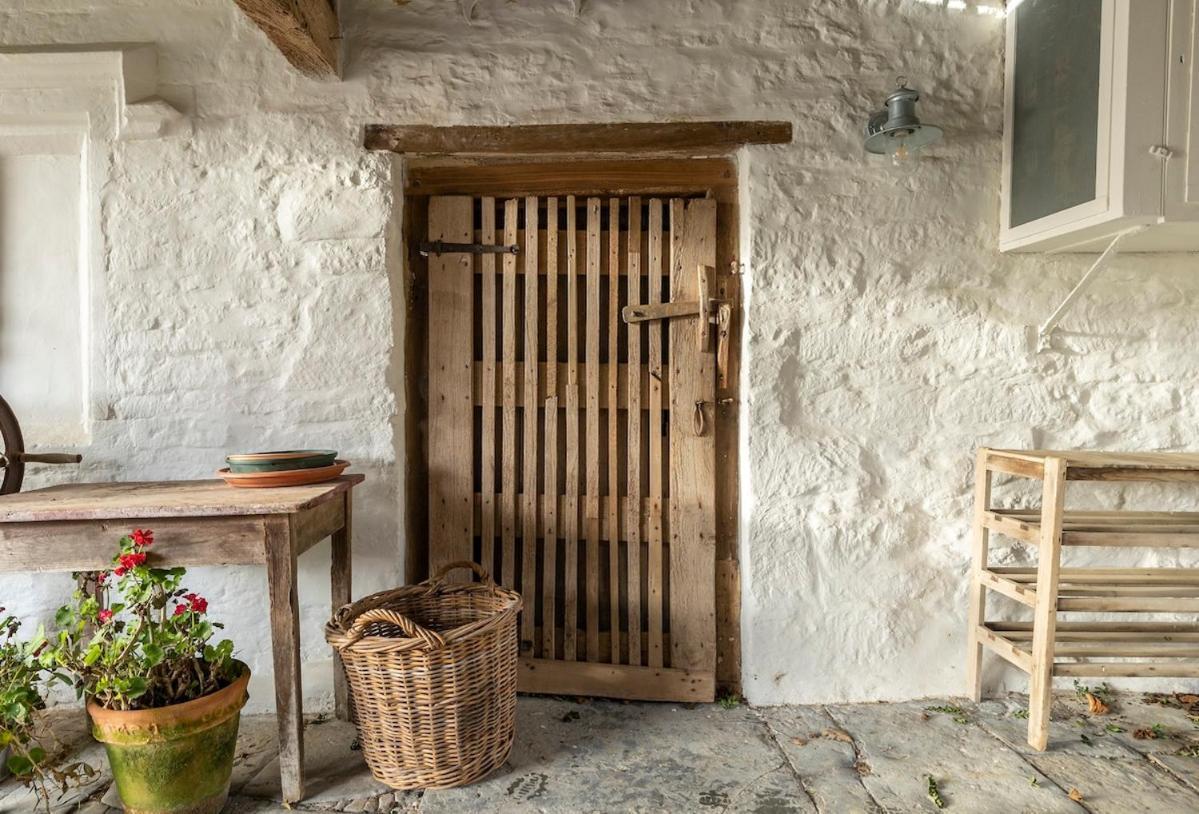 Beautiful Cotswold Farmhouse With Hot Tub Манчестер Екстер'єр фото