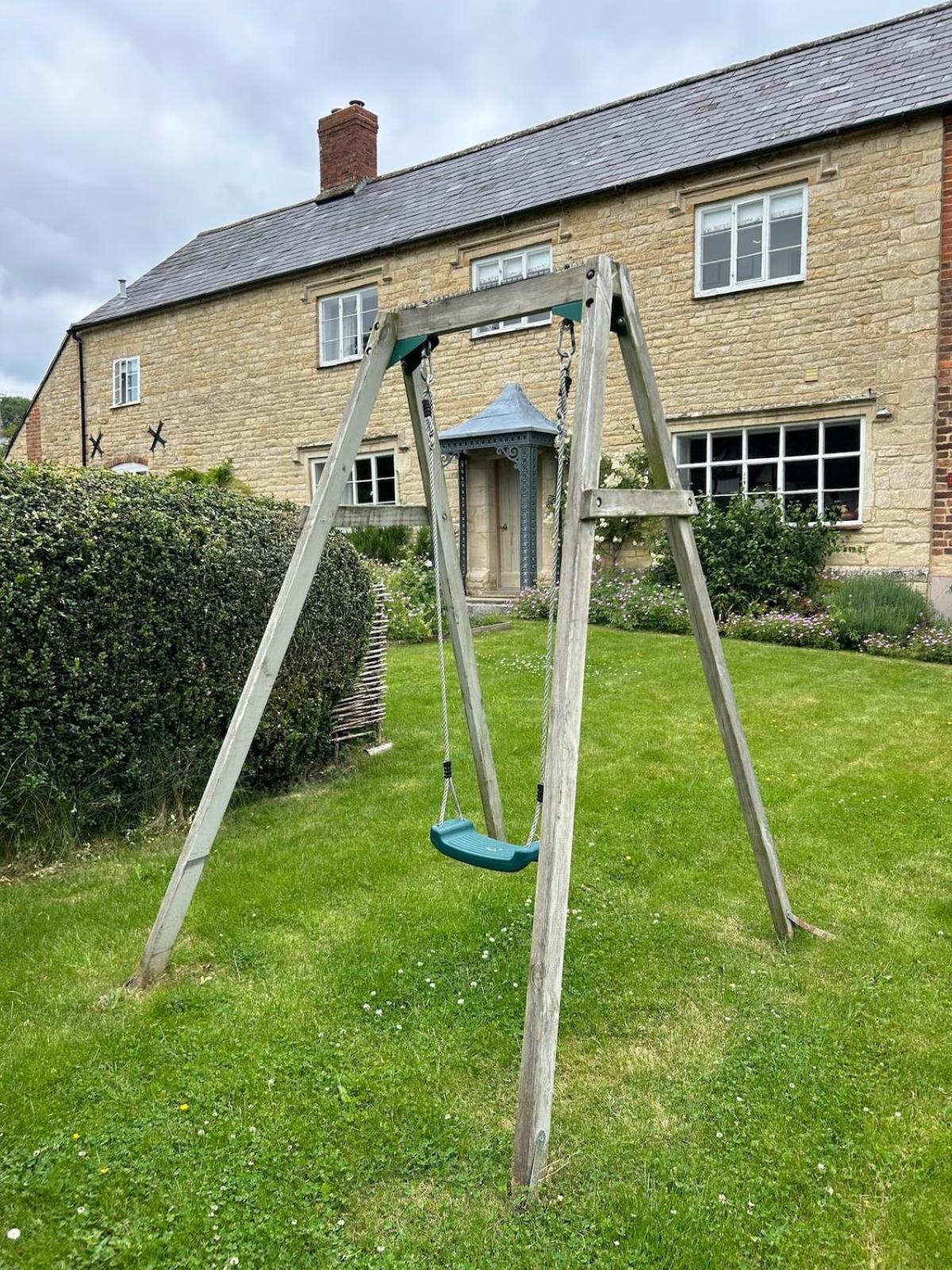 Beautiful Cotswold Farmhouse With Hot Tub Манчестер Екстер'єр фото